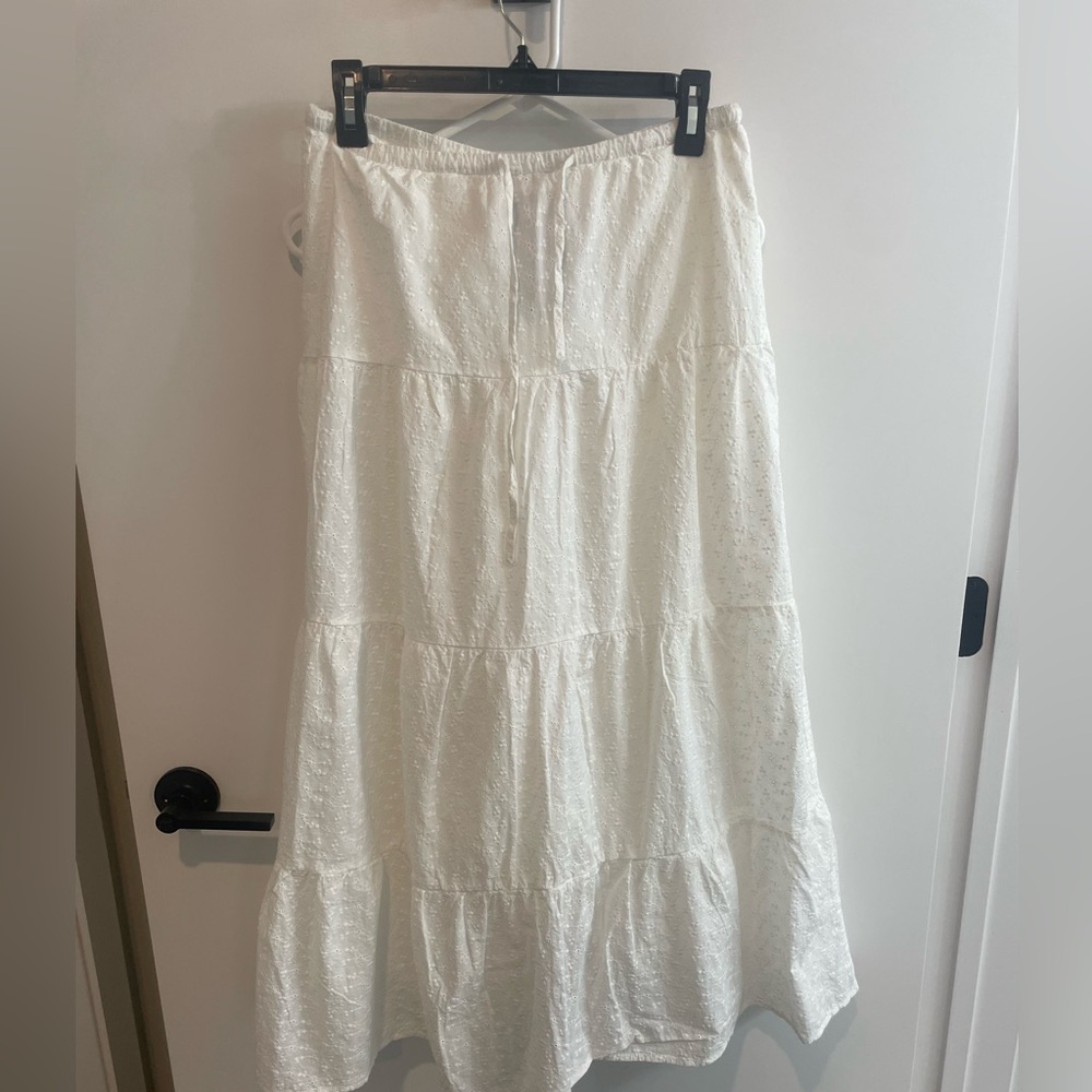 NWT Brandy Melville skirt - Picture 2 of 4